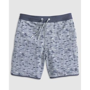 Half Elastic 7" Surf Shorts - Scalloped Hem, Size: XXL